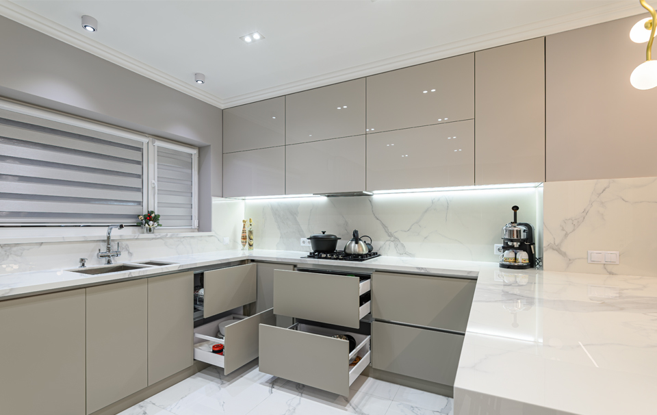 YÜKSEK KALİTE MUTFAK MOBİLYASI ÜRETİMİ